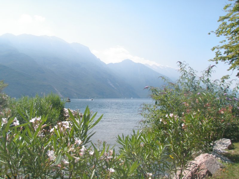 lakegarda75.jpg