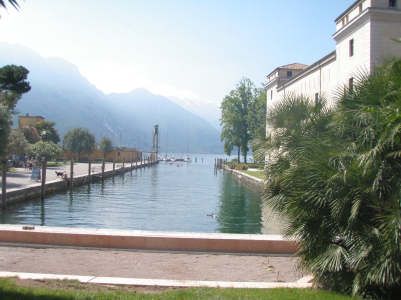 lakegarda77.jpg